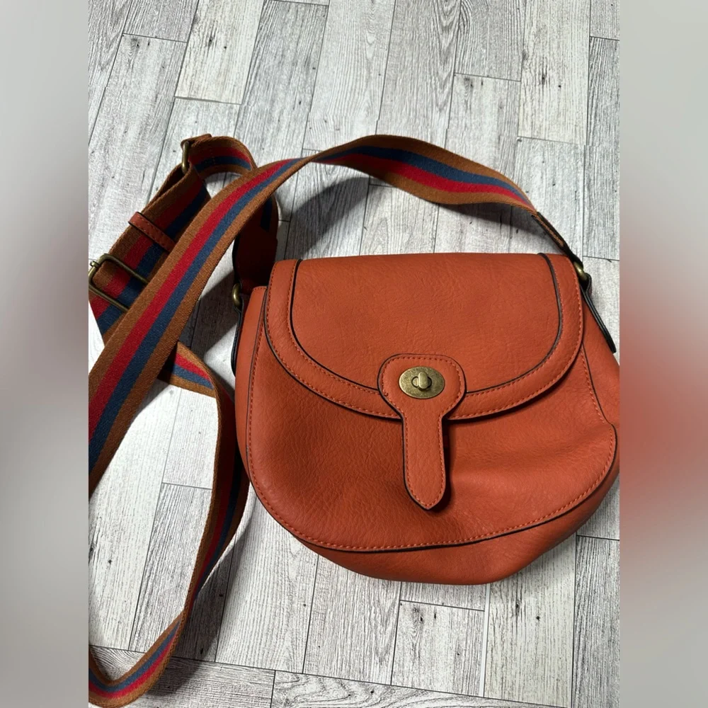 Universal thread purse - Picture 2 of 5